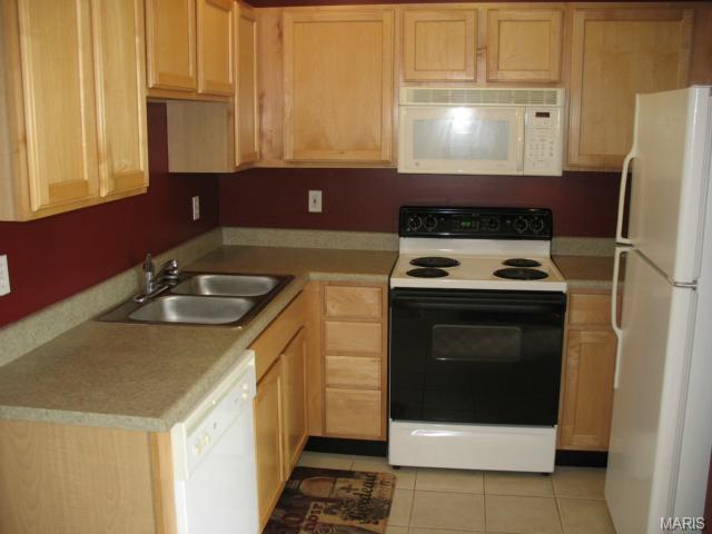 868 Brookmead Dr, O'fallon, MO 63366 photo 6
