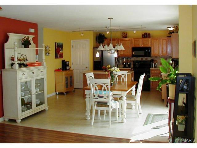1022 Batters Box Ct, O'fallon, MO 63366 photo 9