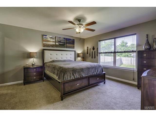 461 Fall River Ln, Saint Charles, MO 63304 photo 5