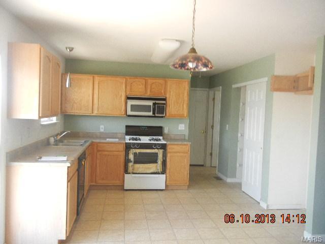 1084 Prince Albert Ct, O'fallon, MO 63366 photo 7