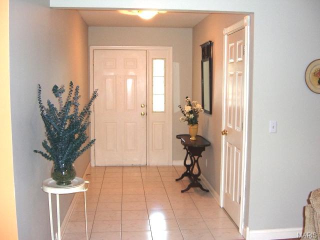 2637 Breezy Point Ln, O'fallon, MO 63368 photo 2