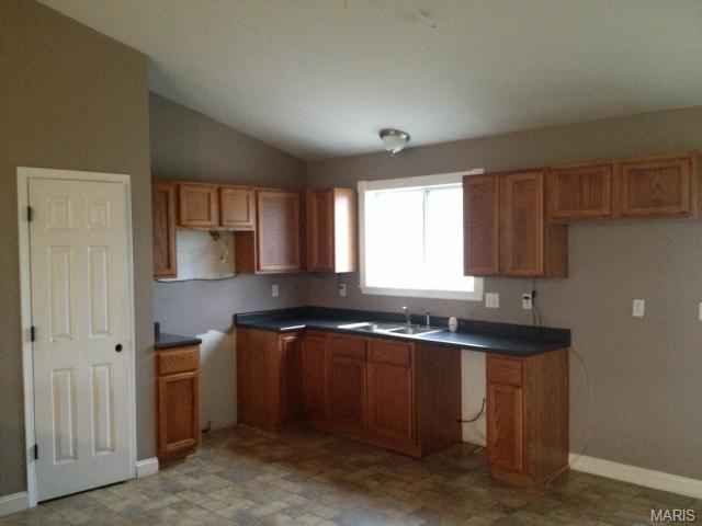236 Sassafras Parc Dr, O'fallon, MO 63368 photo 4