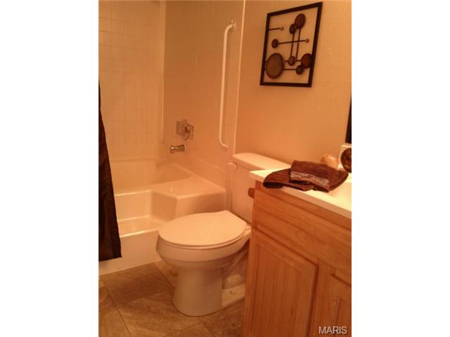 2310 Laredo, O'fallon, MO 63368 photo 7