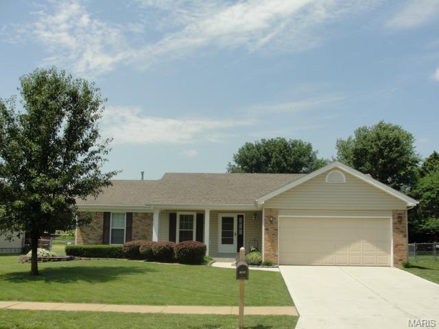 153 Rockaway Dr, O'fallon, MO 63368 photo 1