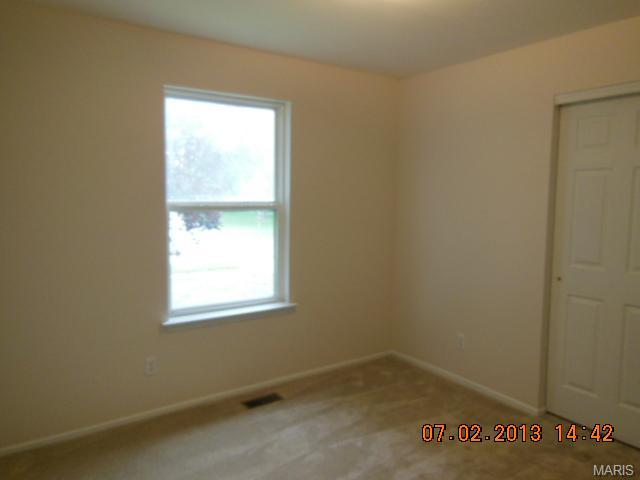 879 Molloy Dr, O'fallon, MO 63366 photo 12