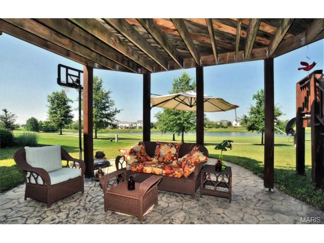 734 Hawk Run Dr, O'fallon, MO 63368 photo 27