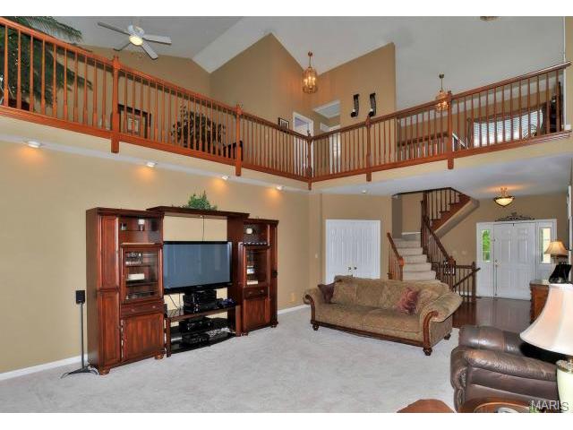 734 Hawk Run Dr, O'fallon, MO 63368 photo 6