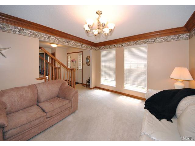1934 Wales Dr, O'fallon, MO 63366 photo 3