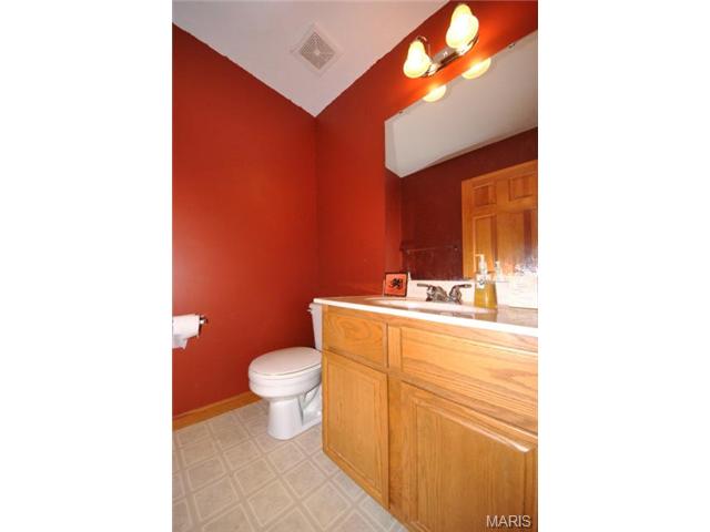 1934 Wales Dr, O'fallon, MO 63366 photo 14
