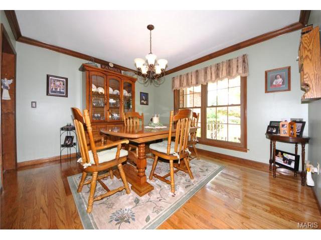 5248 Roanoke Dr, Weldon Spring, MO 63304 photo 3