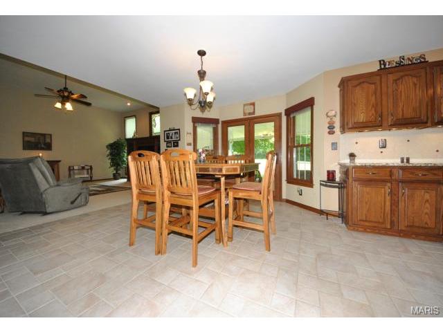 5248 Roanoke Dr, Weldon Spring, MO 63304 photo 15