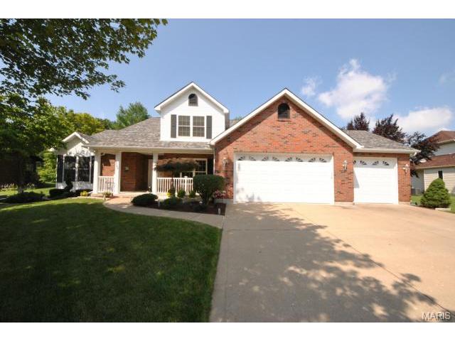5248 Roanoke Dr, Weldon Spring, MO 63304 photo 1
