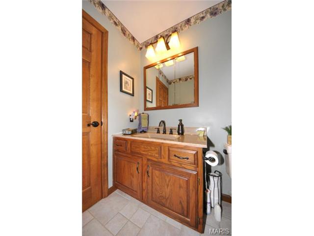5248 Roanoke Dr, Weldon Spring, MO 63304 photo 24