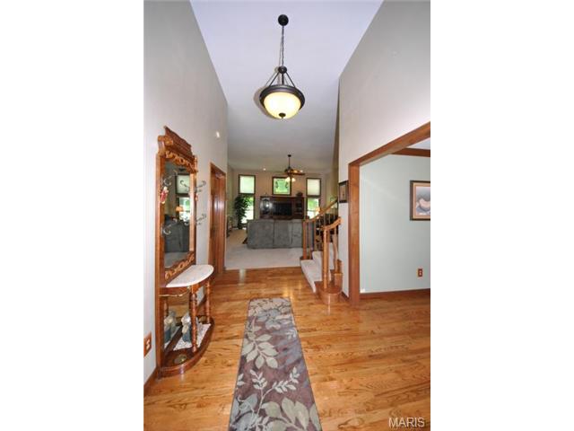 5248 Roanoke Dr, Weldon Spring, MO 63304 photo 9