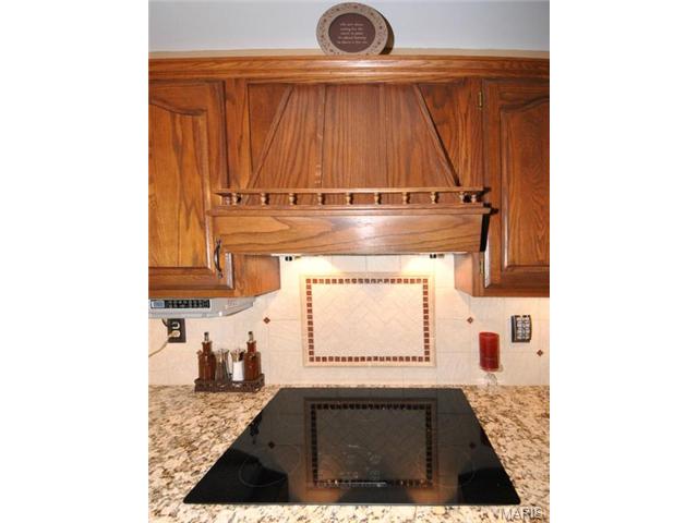 5248 Roanoke Dr, Weldon Spring, MO 63304 photo 18