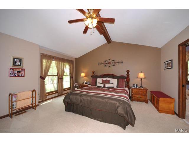 5248 Roanoke Dr, Weldon Spring, MO 63304 photo 6