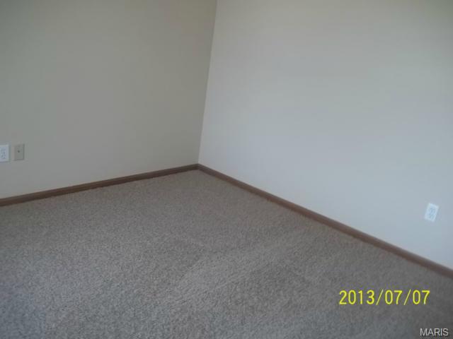 309 Estate Dr, O'fallon, MO 63366 photo 14