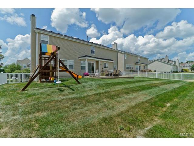 122 Preston Cir, O'fallon, MO 63368 photo 6