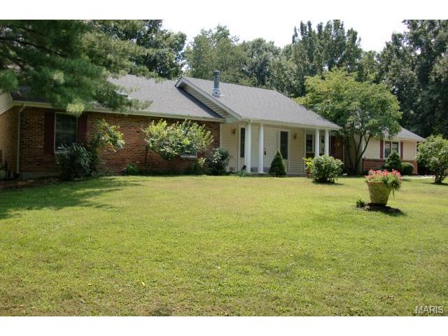 5953 Lafayette Dr, Weldon Spring, MO 63304 photo 2