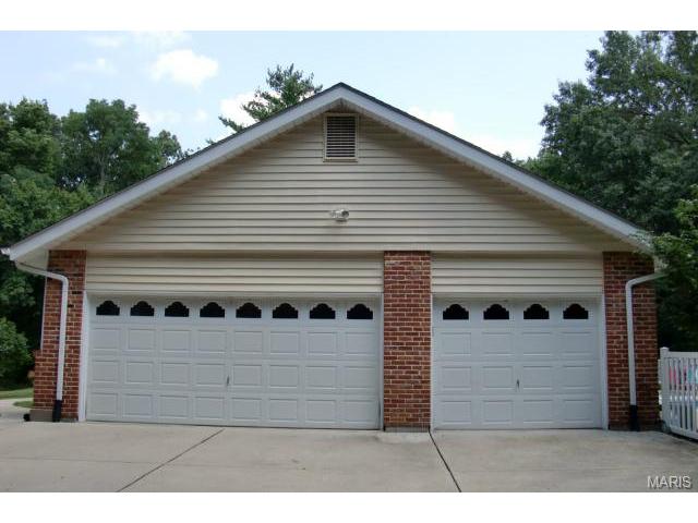 5953 Lafayette Dr, Weldon Spring, MO 63304 photo 3