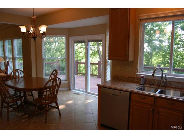 7592 Pierside Dr, O'fallon, MO 63368 photo 5