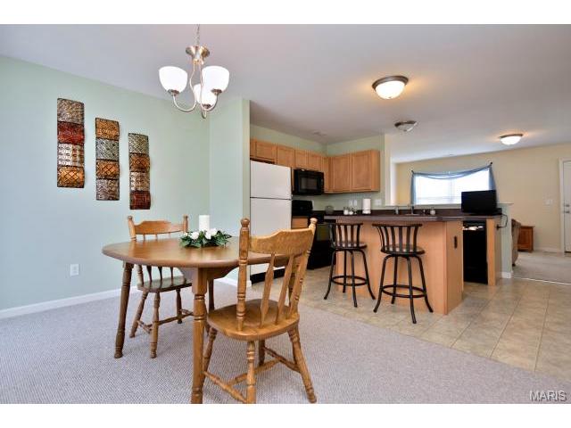433 Wild Oak Dr, O'fallon, MO 63368 photo 6