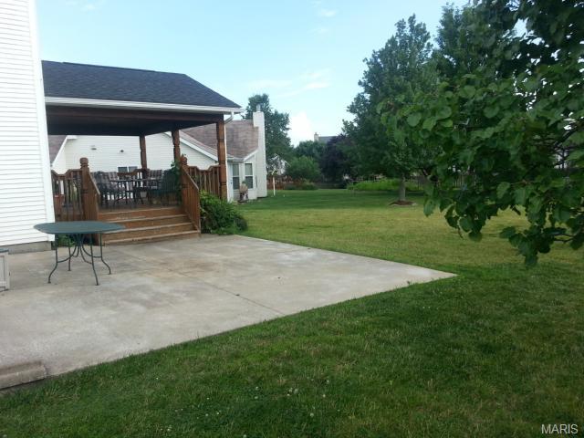 2123 Lee Ridge Dr, O'fallon, MO 63368 photo 3