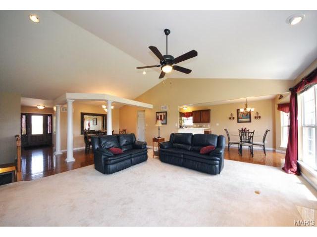 718 Sunset Ln, O'fallon, MO 63366 photo 10