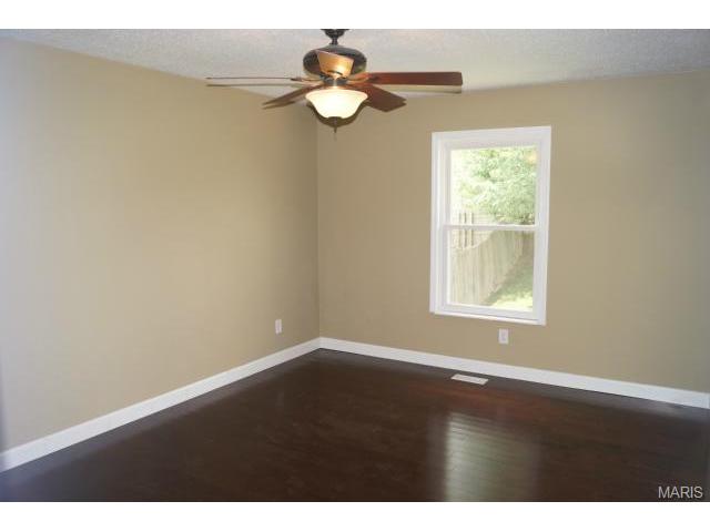 1334 Manuka Dr, O'fallon, MO 63366 photo 9