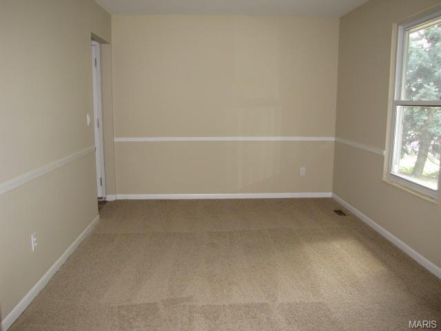3208 Hawk Dr, Saint Charles, MO 63301 photo 3