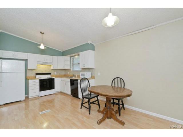 901 Clover Ln, O'fallon, MO 63366 photo 7