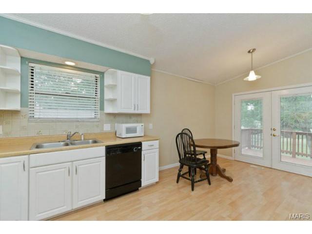901 Clover Ln, O'fallon, MO 63366 photo 11