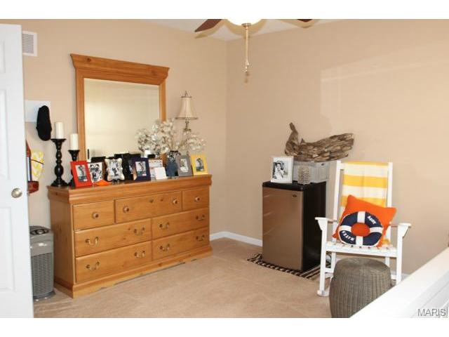 213 Roxbury Dr, O'fallon, MO 63366 photo 37