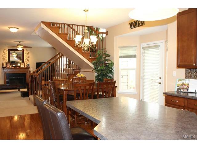 213 Roxbury Dr, O'fallon, MO 63366 photo 20