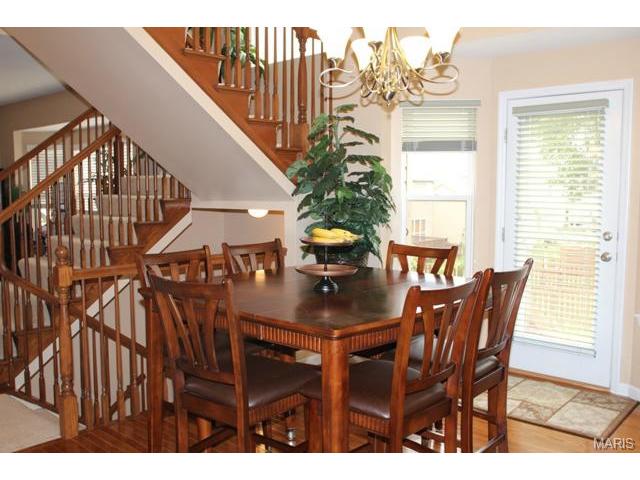 213 Roxbury Dr, O'fallon, MO 63366 photo 8