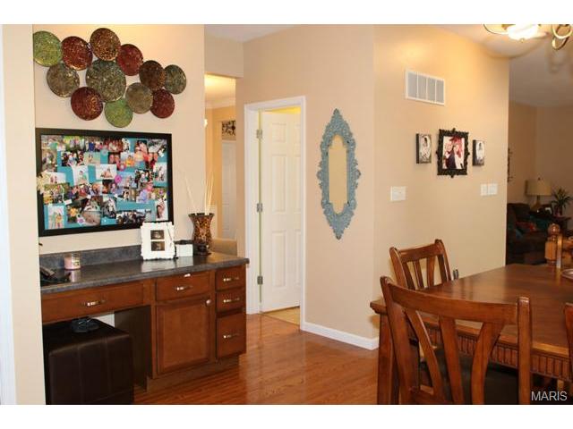 213 Roxbury Dr, O'fallon, MO 63366 photo 15