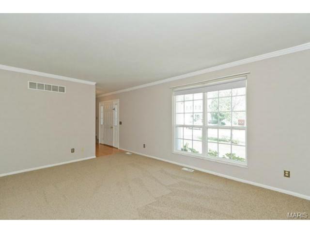 106 Spangle Way Ct, O'fallon, MO 63366 photo 4