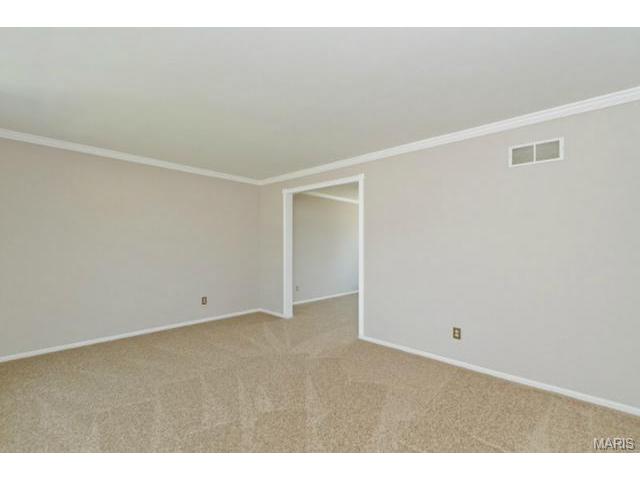 106 Spangle Way Ct, O'fallon, MO 63366 photo 2