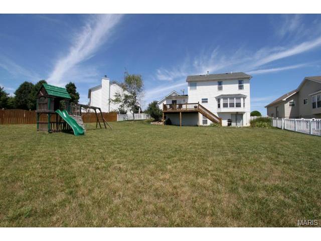 2054 Moondance Ct, O'fallon, MO 63368 photo 2