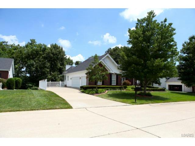 1304 Renaissance, Weldon Spring, MO 63304 photo 8