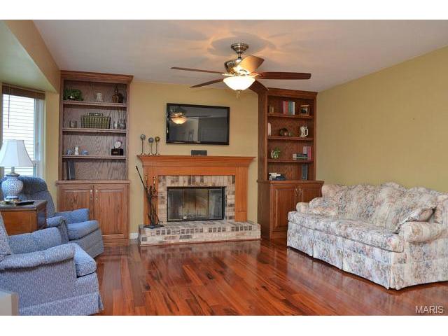 7135 Oak Stream Dr, O'fallon, MO 63368 photo 6
