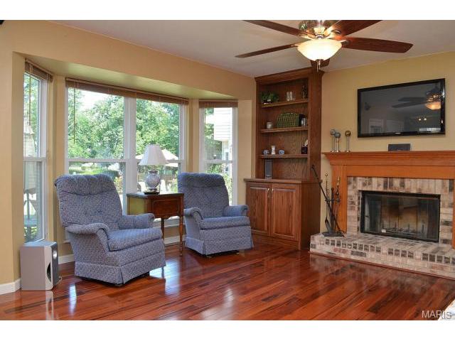 7135 Oak Stream Dr, O'fallon, MO 63368 photo 5