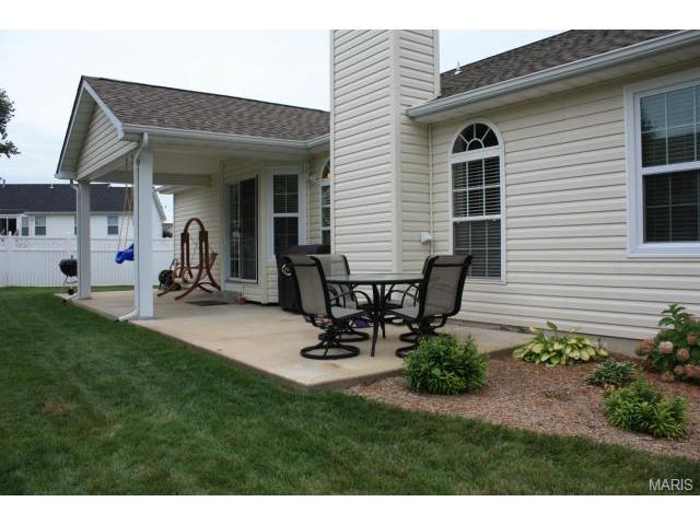 509 Topaz Dr, O'fallon, MO 63366 photo 4