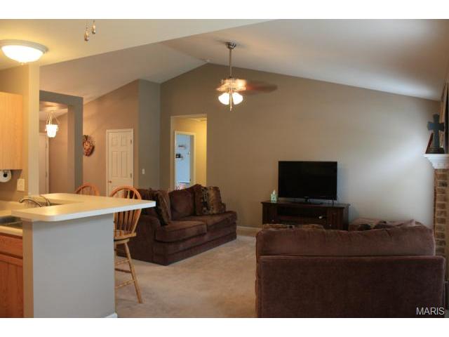 509 Topaz Dr, O'fallon, MO 63366 photo 7