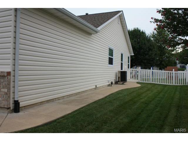 509 Topaz Dr, O'fallon, MO 63366 photo 5