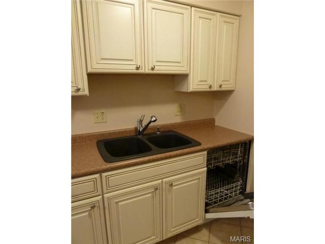 32 Jakes Ct, O'fallon, MO 63366 photo 5