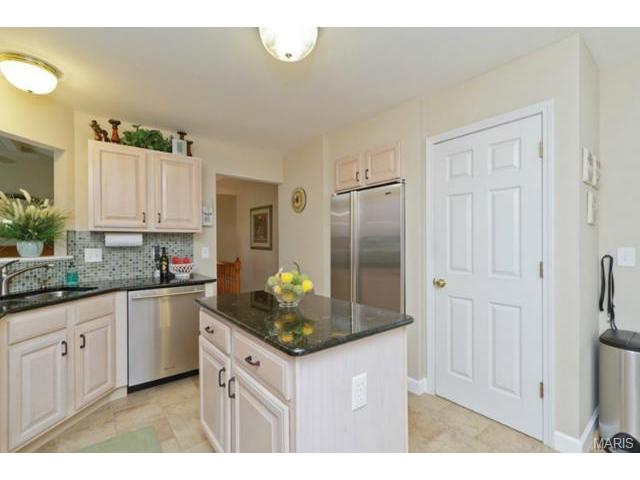 446 Winter Park Dr, O'fallon, MO 63366 photo 7