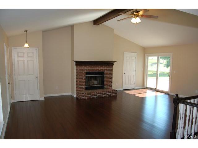1328 Bryan Valley Dr, O'fallon, MO 63366 photo 3