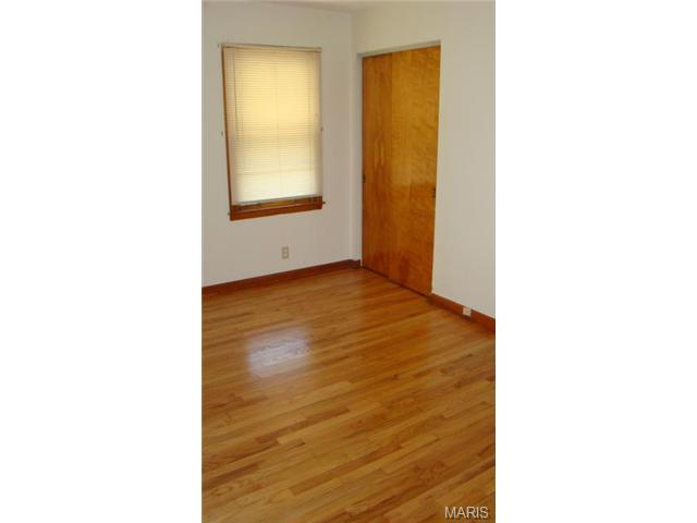 943 Spring Ave, Saint Charles, MO 63301 photo 13