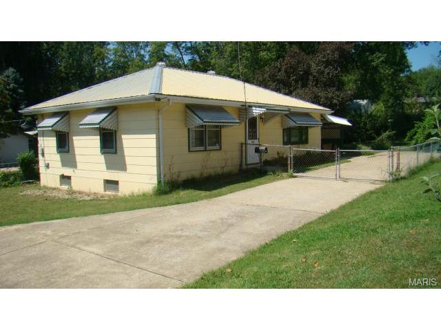 943 Spring Ave, Saint Charles, MO 63301 photo 23